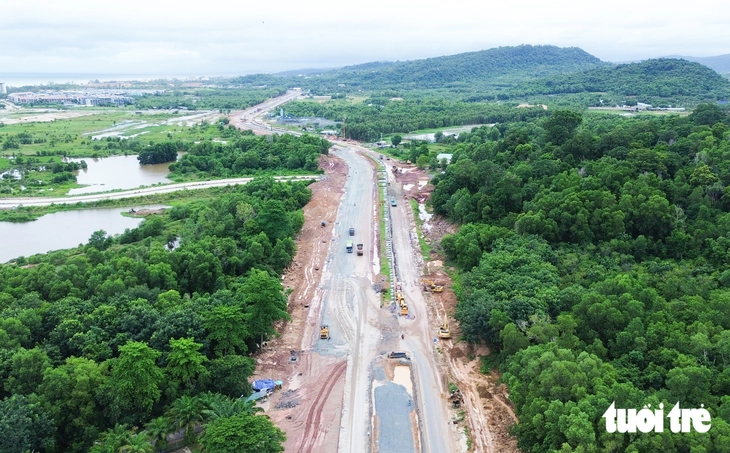 Tốc độ làm ‘thần tốc’ tuyến tàu điện độ thị nghìn tỉ đón APEC 2027 ở Phú Quốc - Ảnh 4.