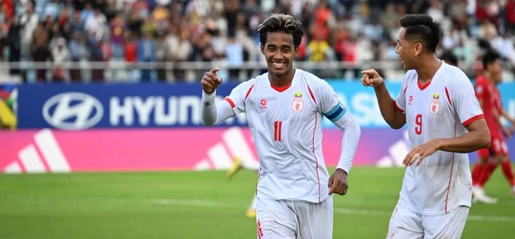 Đè bẹp Lào 7-2, Myanmar giữ hi vọng tranh vé vào bán kết ASEAN Cup 2026 - Ảnh 1.