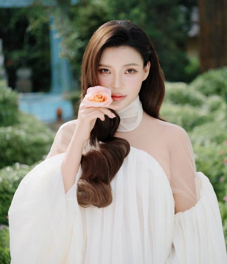 Thúy Diễm: 'Tôi muốn lưu giữ chân thật nhất phiên bản tuổi 40 của mình'   - Ảnh 2.