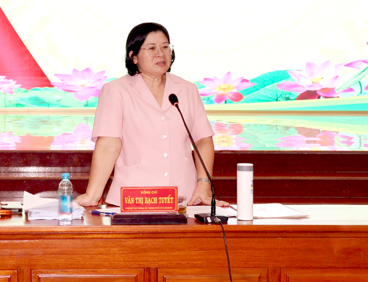 Phó bí thư Thành ủy TP.HCM Văn Thị Bạch Tuyết làm việc với phường Tân Uyên - Ảnh 2.