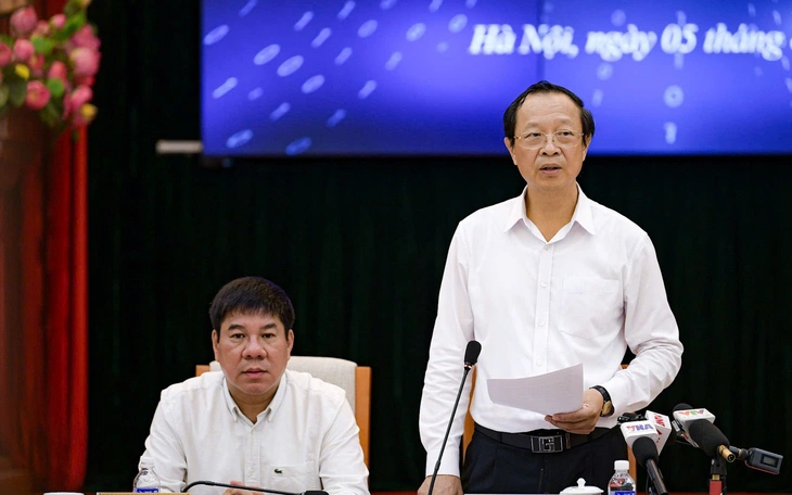 Vụ hơn 140 điểm 10 toán tại chuyên Tuyên Quang: Đã khởi tố 29 bị can, bắt tạm giam 7 người - Ảnh 3.