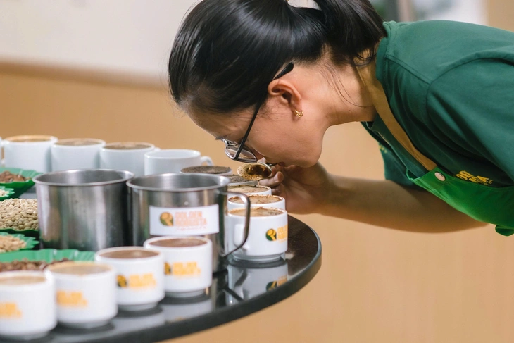 Bỏ
phố về lại vườn vì tình yêu với hạt cà phê - Ảnh
5.