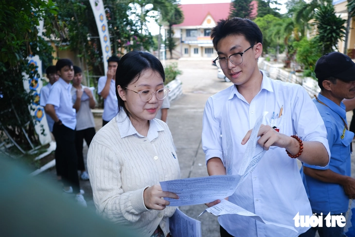 Gia Lai giảm mạnh trường lớp, học sinh có ảnh hưởng? - Ảnh 2.