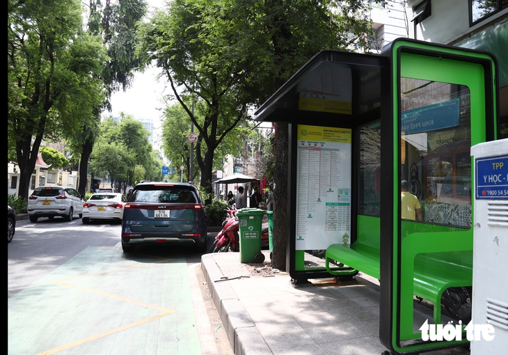 Từ đề xuất của người dân, TP.HCM sẽ dần hoàn thiện nhà chờ xe buýt mới - Ảnh 4.