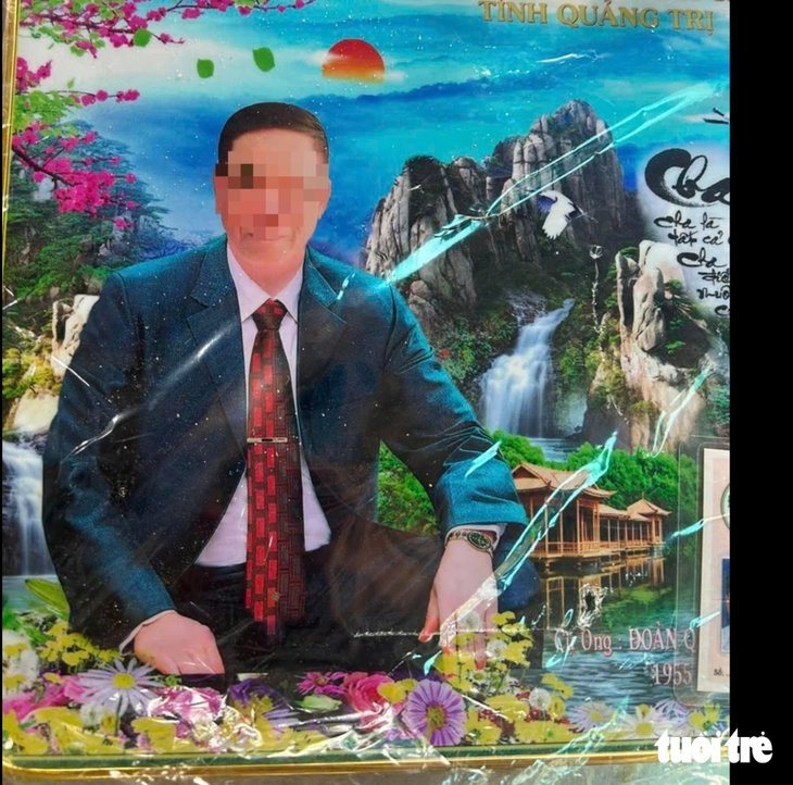 Người cao tuổi chụp ảnh ở nhà văn hóa, nhận ảnh ‘đầu to, tay thiếu nữ’ giá tiền triệu - Ảnh 1.