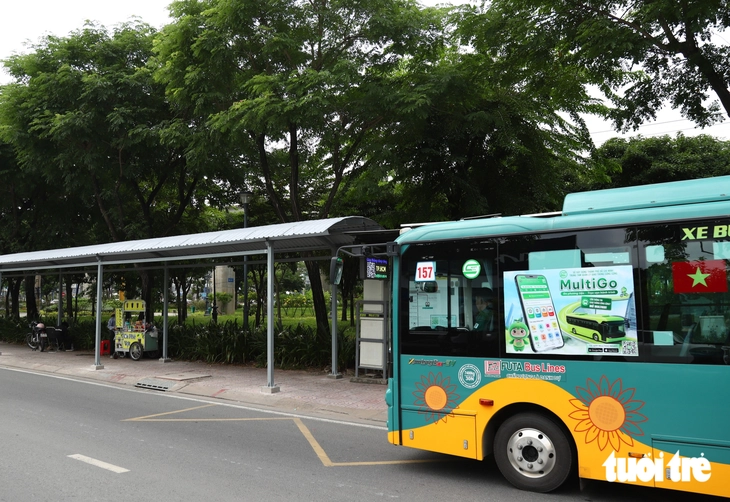  Gần 10 triệu lượt khách, TP.HCM dần hoàn thiện hạ tầng - Ảnh 1.