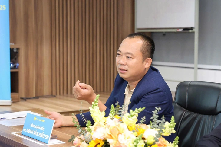 Sau hơn 2 năm làm ‘không công’, sếp Thế Giới Di Động nhận thù lao tiền tỉ - Ảnh 1.