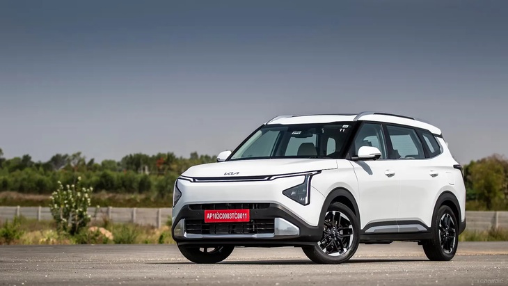 Kia Carens mới xuất hiện ở Việt Nam: Lột xác toàn diện, có ADAS cạnh tranh
Mitsubishi Xpander - Ảnh
2.
