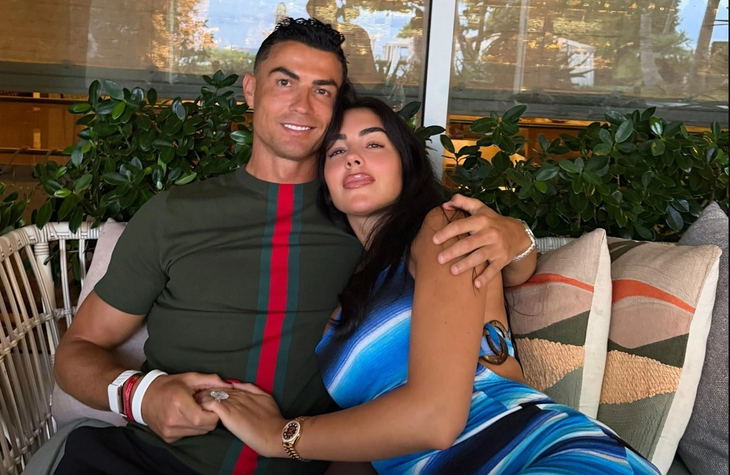 Phản ứng của Ronaldo khi Georgina bị chê béo - Ảnh 1.