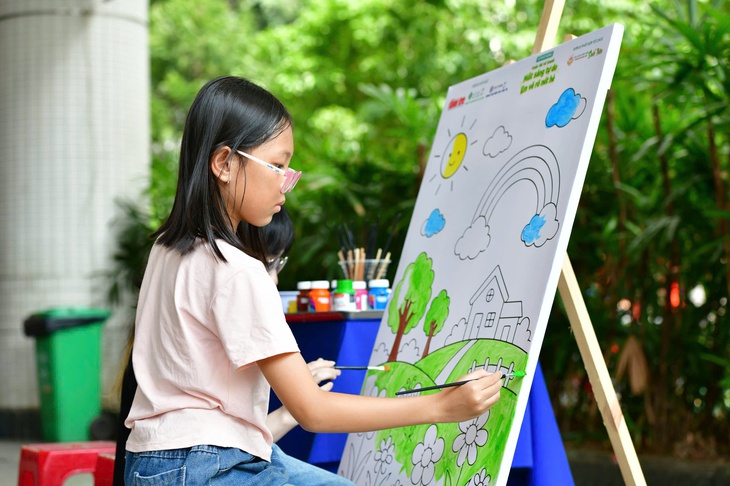 Tổng kết cuộc thi vẽ tranh thiếu nhi ' Mắt sáng tự do - Em vẽ rõ nét hè ' 2026 - Ảnh 1.