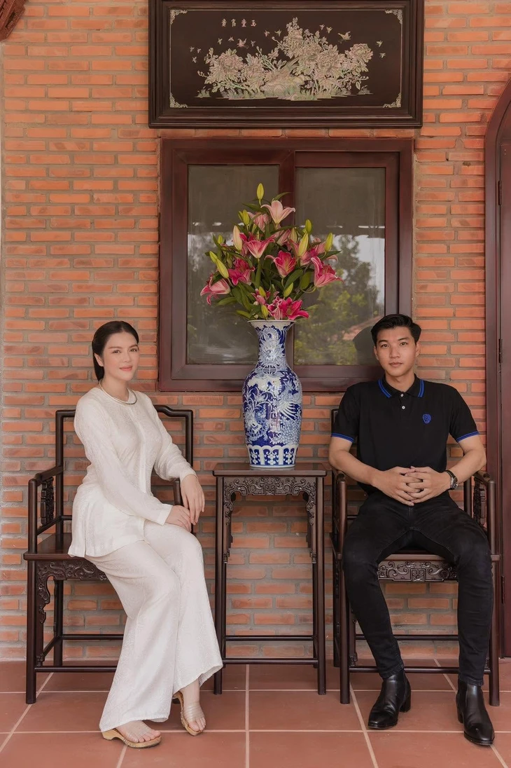 Tin đồn giữa Lý Nhã Kỳ và HIEUTHUHAI - Ảnh 3.