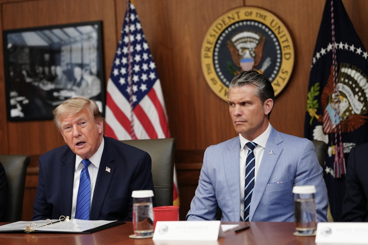 Washington Post: Ông Trump nghĩ mình bị ông Hegseth lừa về chuyện đạn dược - Ảnh 1.