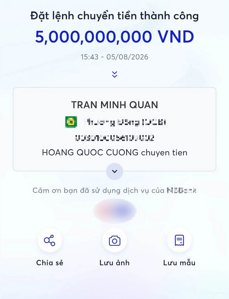 Chuyển nhầm 5 tỉ đồng, người đàn ông ở Hà Nội chạy mô tô vào Quảng Trị để nhận lại tiền - Ảnh 2.