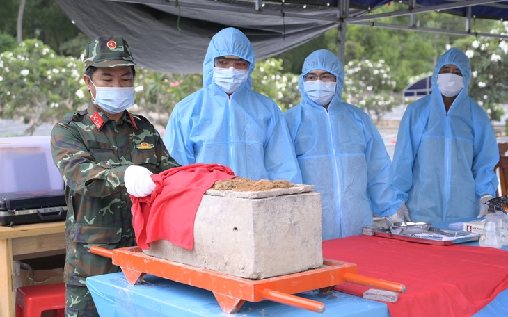 Theo dấu vết phát hiện 20 năm trước, tìm thấy hài cốt liệt sĩ - Ảnh 2.