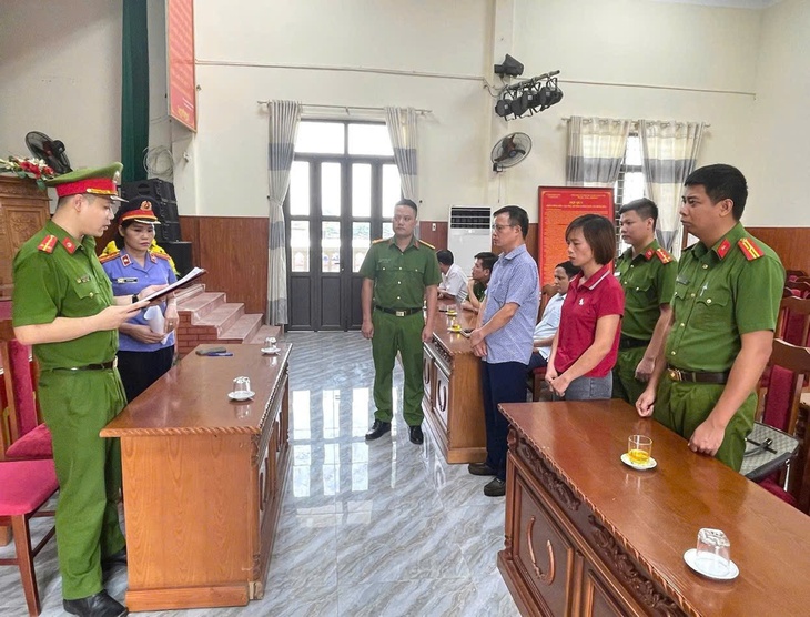 Chi tiêu trái quy định hơn 1,4 tỉ đồng, cựu Chủ tịch UBND xã bị khai trừ Đảng - Ảnh 1.