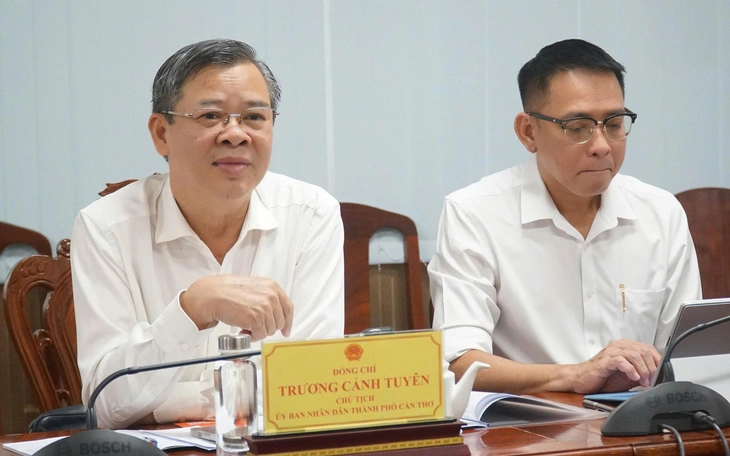 Bàn giao hệ thống lọc nước cho hơn 660 cho học sinh và giáo viên trước thềm năm học mới - Ảnh 2.