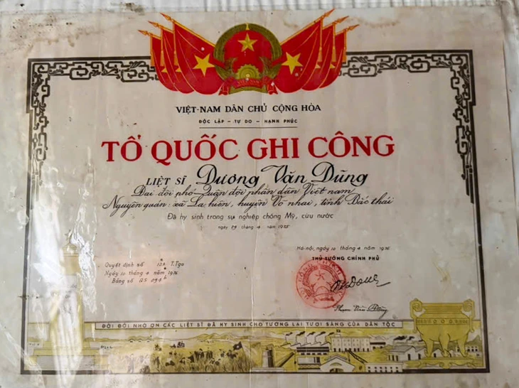 Tấm nhôm đục lỗ dưới mộ sâu dẫn lối liệt sĩ về quê nhà Thái Nguyên - Ảnh 4.