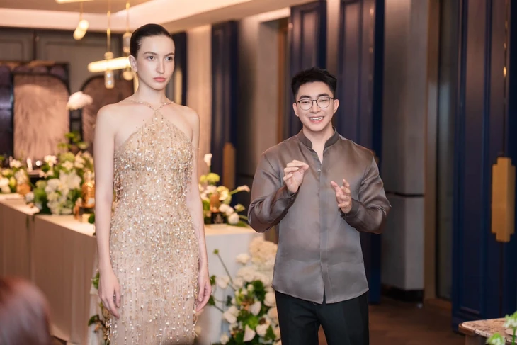 Trần Đô Linh lăng xê thiết kế couture của Phan Huy trên tạp chí thời trang hàng đầu Trung Quốc - Ảnh 3.