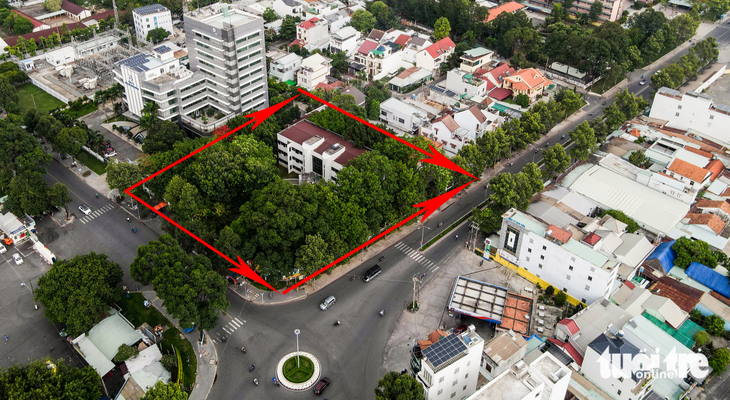 56 trụ sở công dôi dư ở TP.HCM được chuyển thành trường học, cơ sở y tế - Ảnh 1.