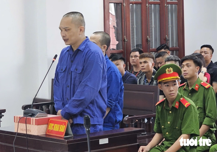 Hôm nay, 'giang hồ mạng' Tiến 'Bịp' hầu tòa - Ảnh 3.