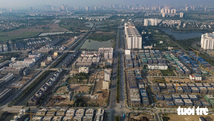 Tình tiết pháp lý trong vụ lấy 2 bánh xe hơi rồi kê lại bằng gạch - Ảnh 2.