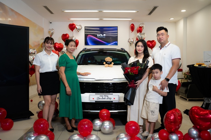 Bán xe sang mua Kia Sportage HEV, chủ xe thấy 'đi phố như xe điện' - Ảnh 3.