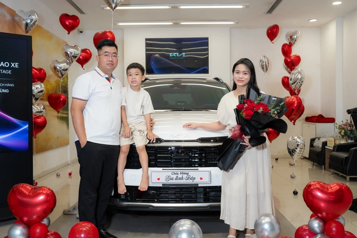 Bán xe sang mua Kia Sportage HEV, chủ xe thấy 'đi phố như xe điện' - Ảnh 4.