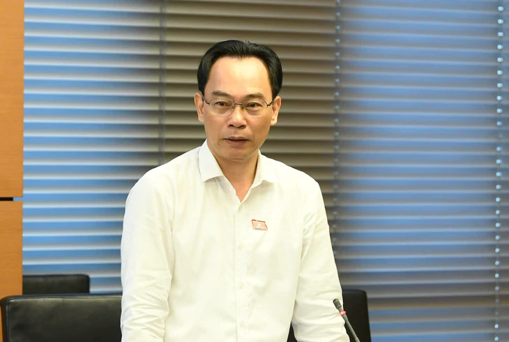 Bộ Giáo dục và Đào tạo phản hồi kiến nghị kiểm soát học phí đại học trước xu hướng tăng - Ảnh 1.