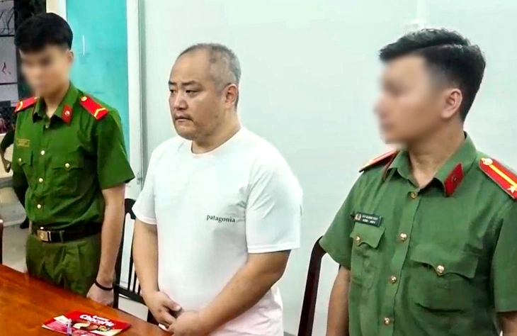 Bắt giữ, bàn giao 2 nghi phạm có lệnh truy nã quốc tế - Ảnh 2.