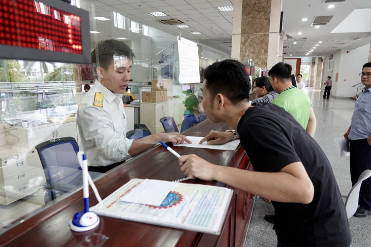 Chủ sở hữu hưởng lợi của doanh nghiệp cũng bị tạm hoãn xuất cảnh như người đại diện pháp luật  - Ảnh 1.