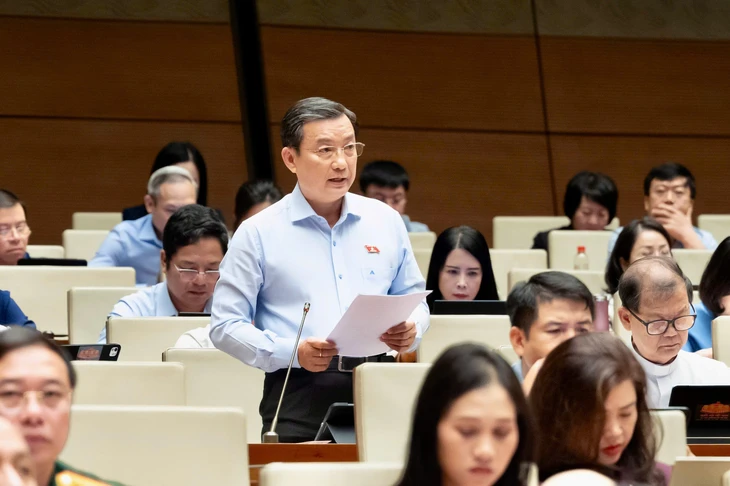 Lo ngại AI tham gia chuỗi sản xuất vũ khí hủy diệt hàng loạt, đại biểu đề xuất quy định ngưỡng quản lý - Ảnh 2.