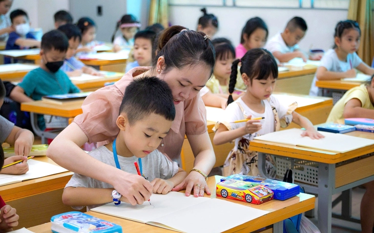 Không thu quỹ lớp, lấy tiền đâu mà hoạt động? - Ảnh 2.