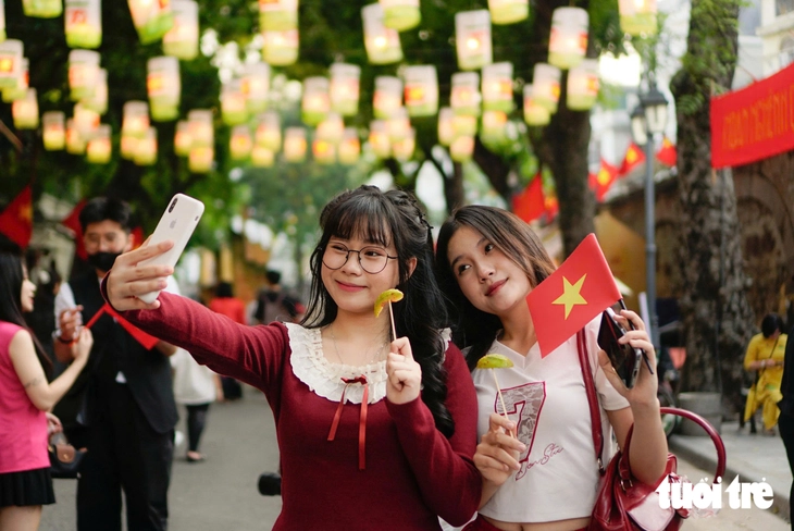 Hai phương &aacute;n nghỉ Tết Nguy&ecirc;n đ&aacute;n 2027: Nhiều bộ ng&agrave;nh đồng thuận nghỉ 7 ng&agrave;y - Ảnh 2.