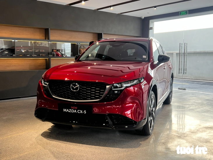 Tin tức giá xe: Mazda CX-5 giảm tới trăm triệu, bản cao nhất cũng xuống cạnh tranh SUV cỡ B - Ảnh 4.