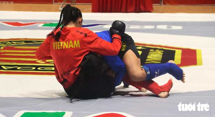 Lần đầu tổ chức giải vô địch trẻ MMA quốc gia, 195 võ sĩ tranh 44 bộ huy chương - Ảnh 1.