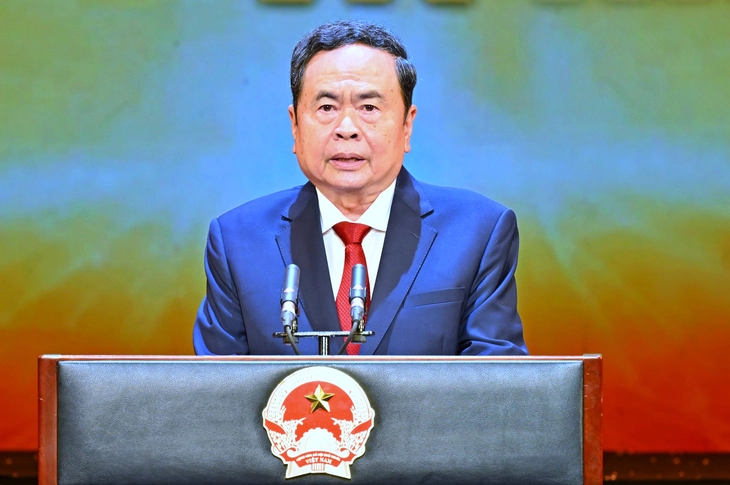 Chủ tịch Quốc hội: Cảnh sát kinh tế cần đi đầu trong điều tra số, truy vết dòng tiền - Ảnh 3.