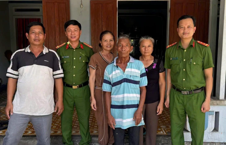 Hai cháu ở Phú Thọ tìm được chú ruột ở Quảng Ngãi sau 35 thất lạc - Ảnh 1.