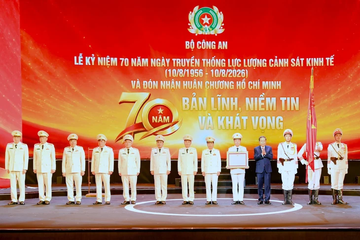 Chủ tịch Quốc hội Trần Thanh Mẫn: Cảnh s&aacute;t kinh tế cần đi đầu trong điều tra số, truy vết d&ograve;ng tiền - Ảnh 1.