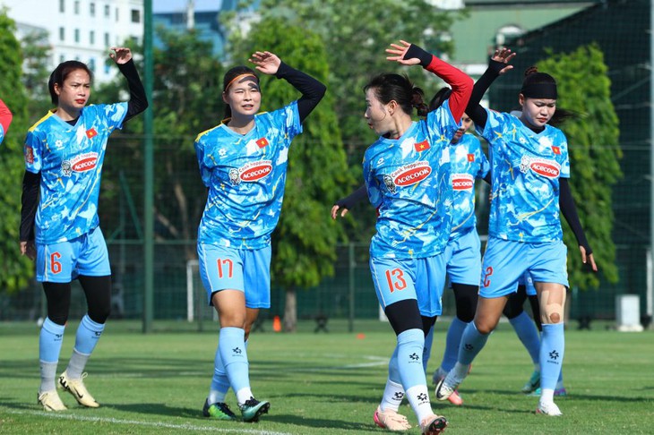 Lãnh đạo VFF gặp mặt, động viên đội tuyển nữ Việt Nam trước Asiad 2026 - Ảnh 2.