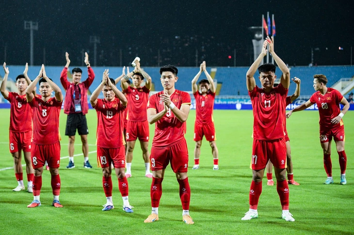 Sốt vé trận bán kết lượt về của đội tuyển Việt Nam tại ASEAN Cup 2026 - Ảnh 1.