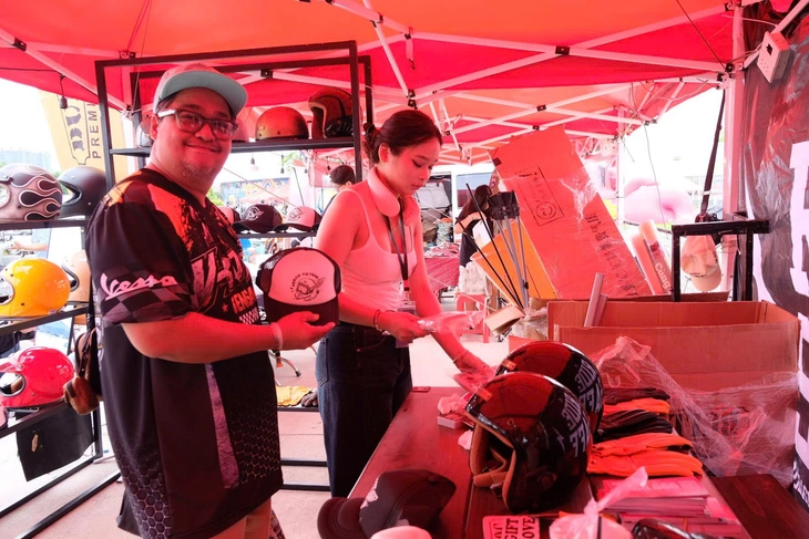 Dàn xe cổ tụ hội, giao lưu các nhà sưu tập nước ngoài tại Vietnam Scooters Fest 2026 - Ảnh 9.