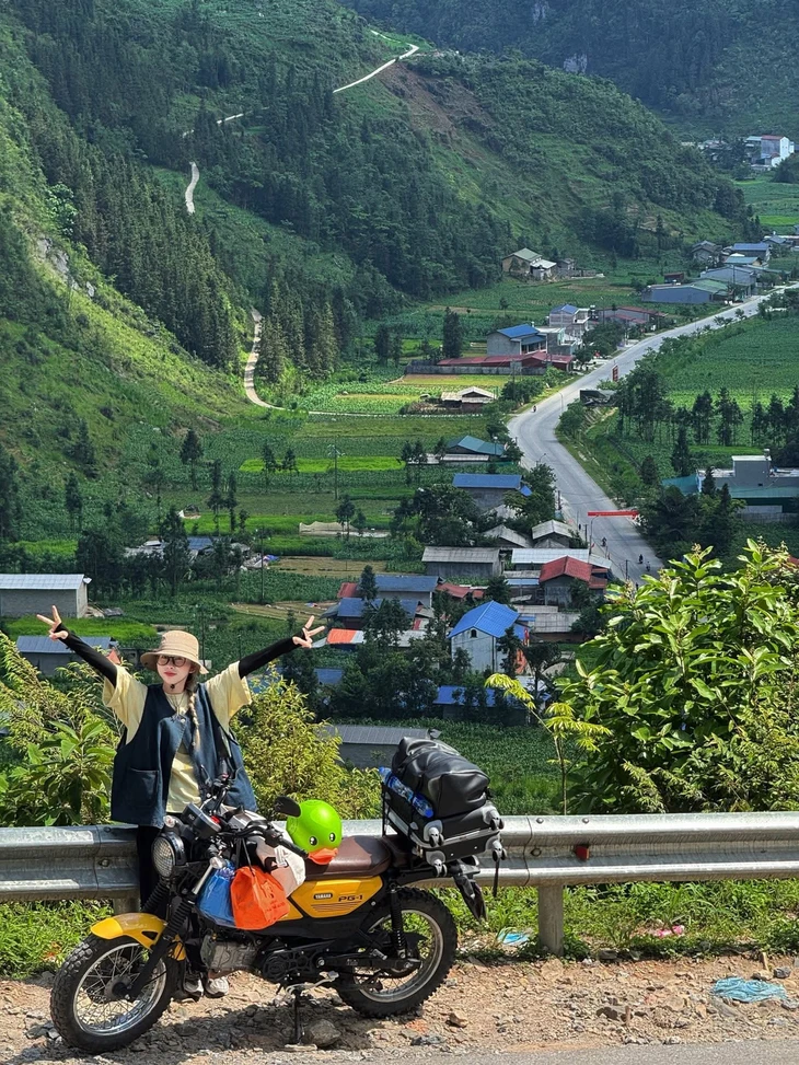 Từ công nhân làm thuê thành người kể chuyện du lịch Hà Giang sở hữu cộng đồng 2 triệu thành viên - Ảnh 4.