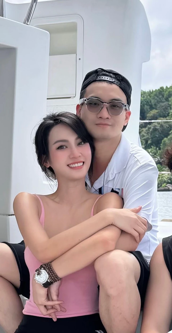 Vũ Thúy Quỳnh 'van xin' cõi mạng ngừng lan tin đồn cô mang thai - Ảnh 3.