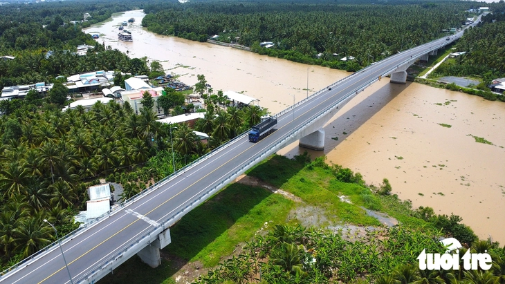 Ngắm tuyến đường ven sông Tiền tuyệt đẹp từ hình ảnh flycam - Ảnh 4.