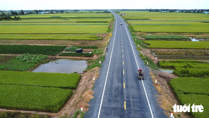 Ngắm tuyến đường ven sông Tiền tuyệt đẹp từ hình ảnh flycam - Ảnh 5.