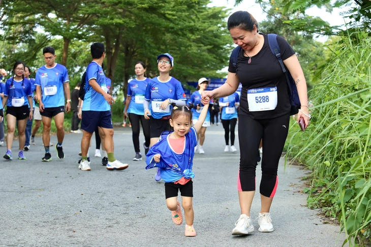 Hơn 1.000 người tham dự Giải chạy Ngày An ninh mạng Việt Nam 2026 - Ảnh 4.