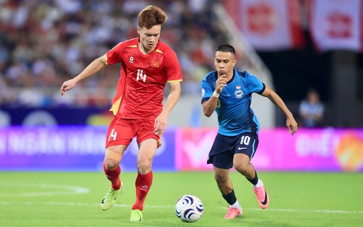 Cầu thủ Việt Nam nào 3 lần vào đội hình tiêu biểu ASEAN Cup 2026? - Ảnh 4.