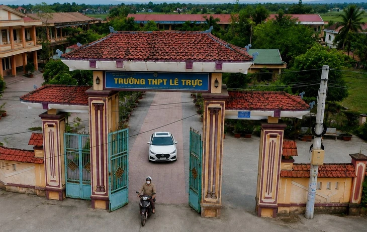 - Ảnh 1.