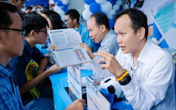 Điểm chuẩn Trường đại học Bách khoa TP.HCM cao nhất 85,80 - Ảnh 2.