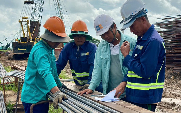 Dự án cao tốc Mỹ An - Cao Lãnh nâng lên 4 làn hoàn chỉnh: Cần thêm hơn 1,9 triệu m³ cát đắp nền - Ảnh 2.